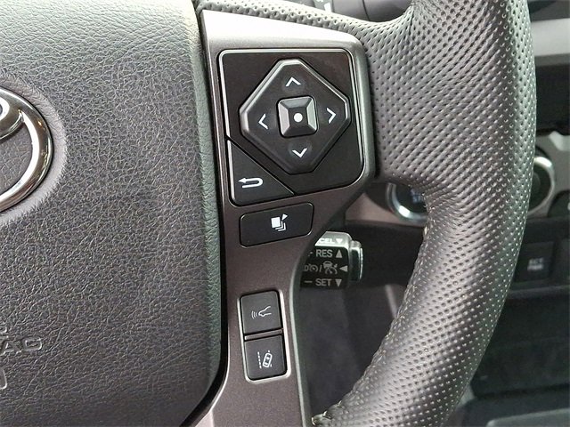 Used 2022 Toyota Tacoma TRD Off-Road image 22