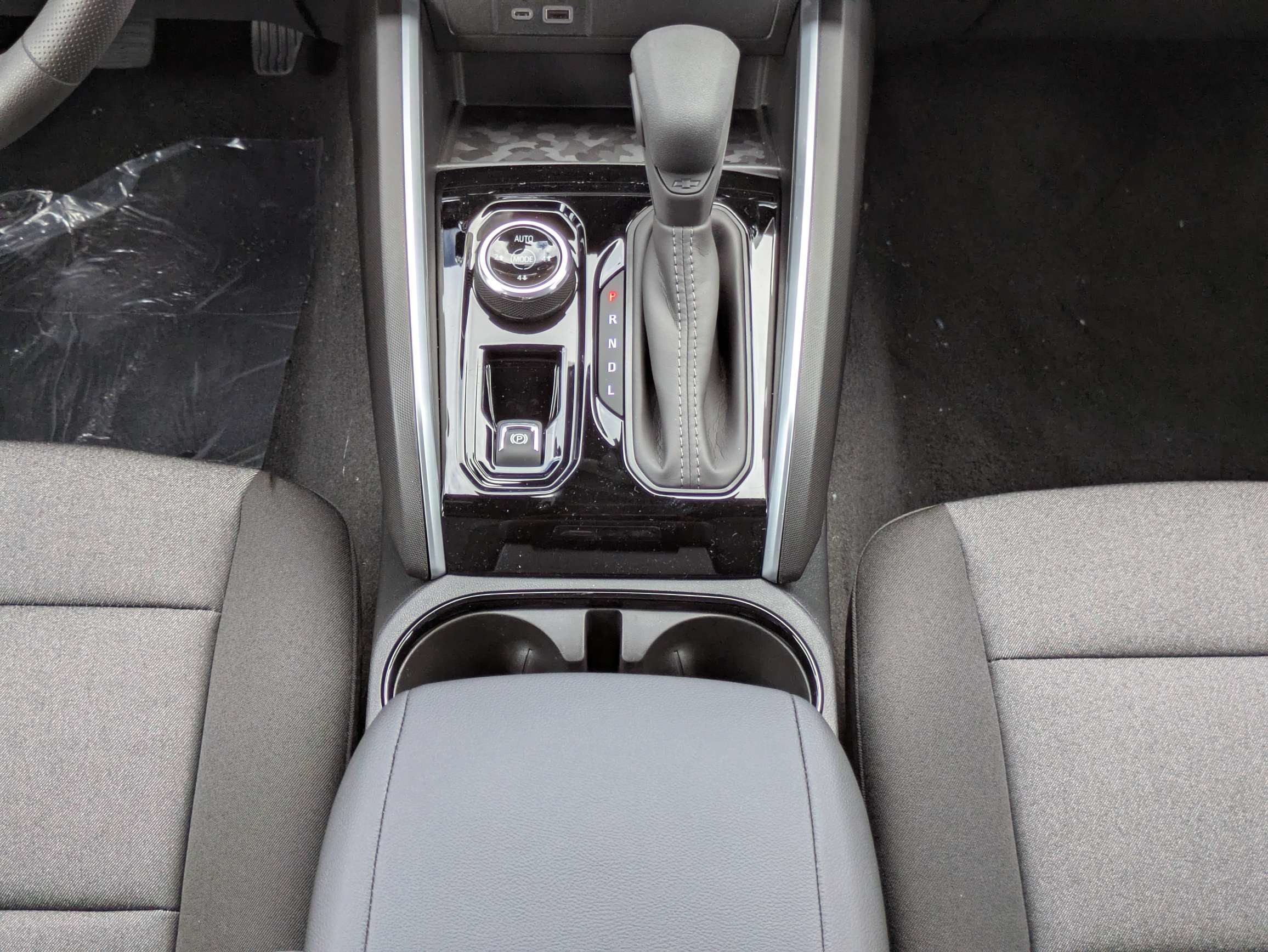 New 2026 Chevrolet Colorado Trail Boss AWD/4WD image 6