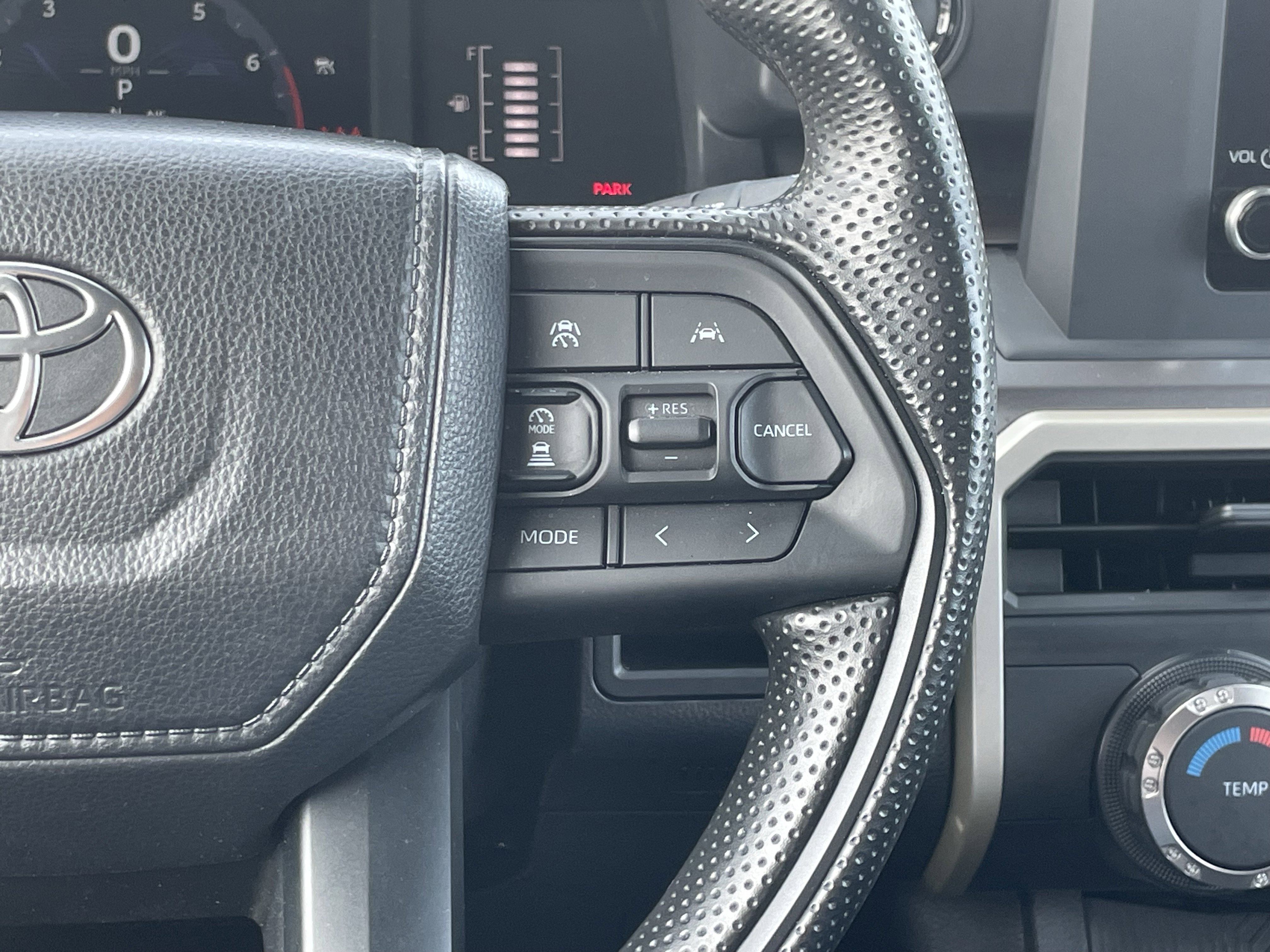 Used 2025 Toyota Tacoma SR5 AWD/4WD image 19