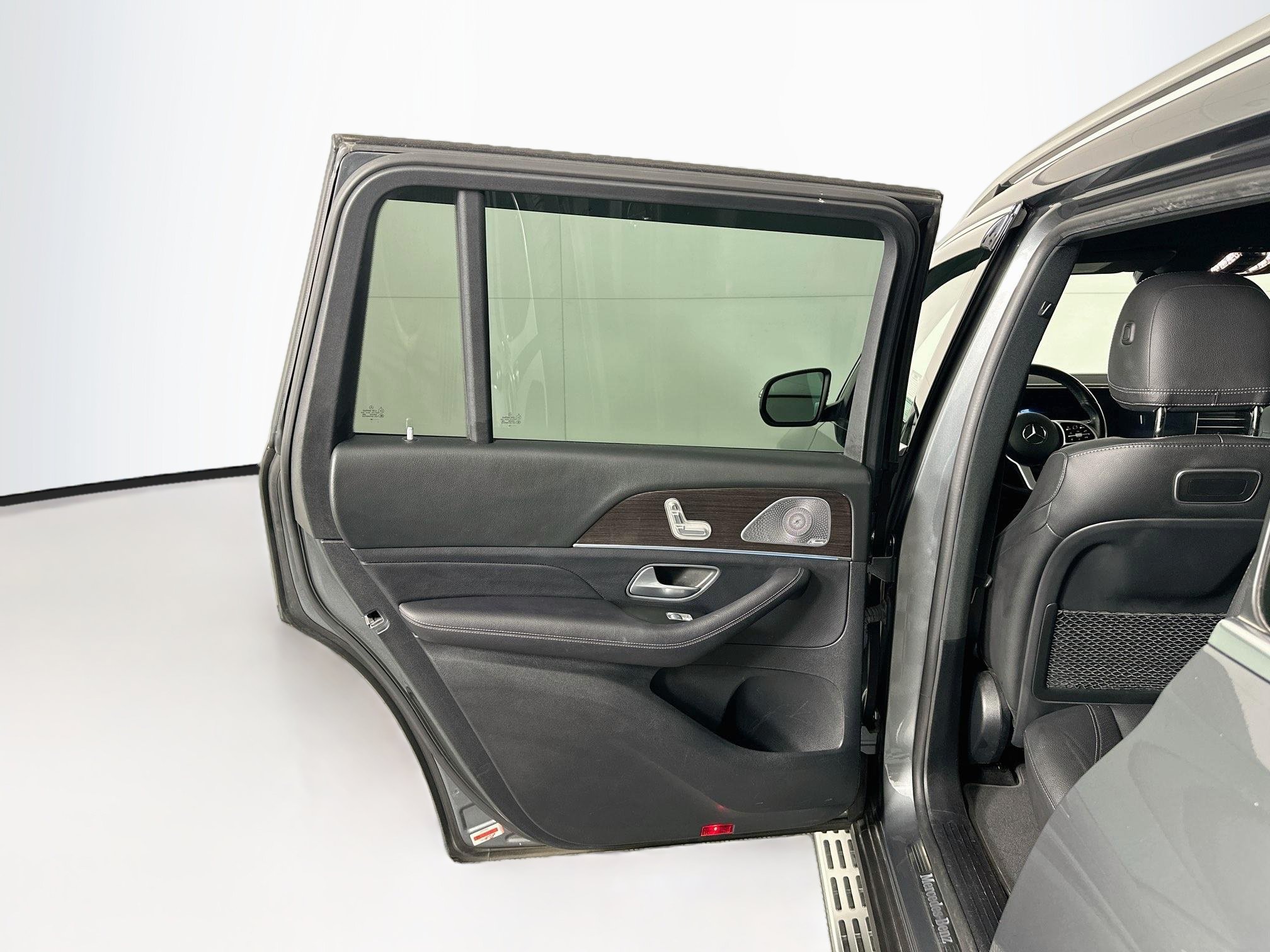 Used 2020 Mercedes-Benz GLS 450 4MATIC image 28