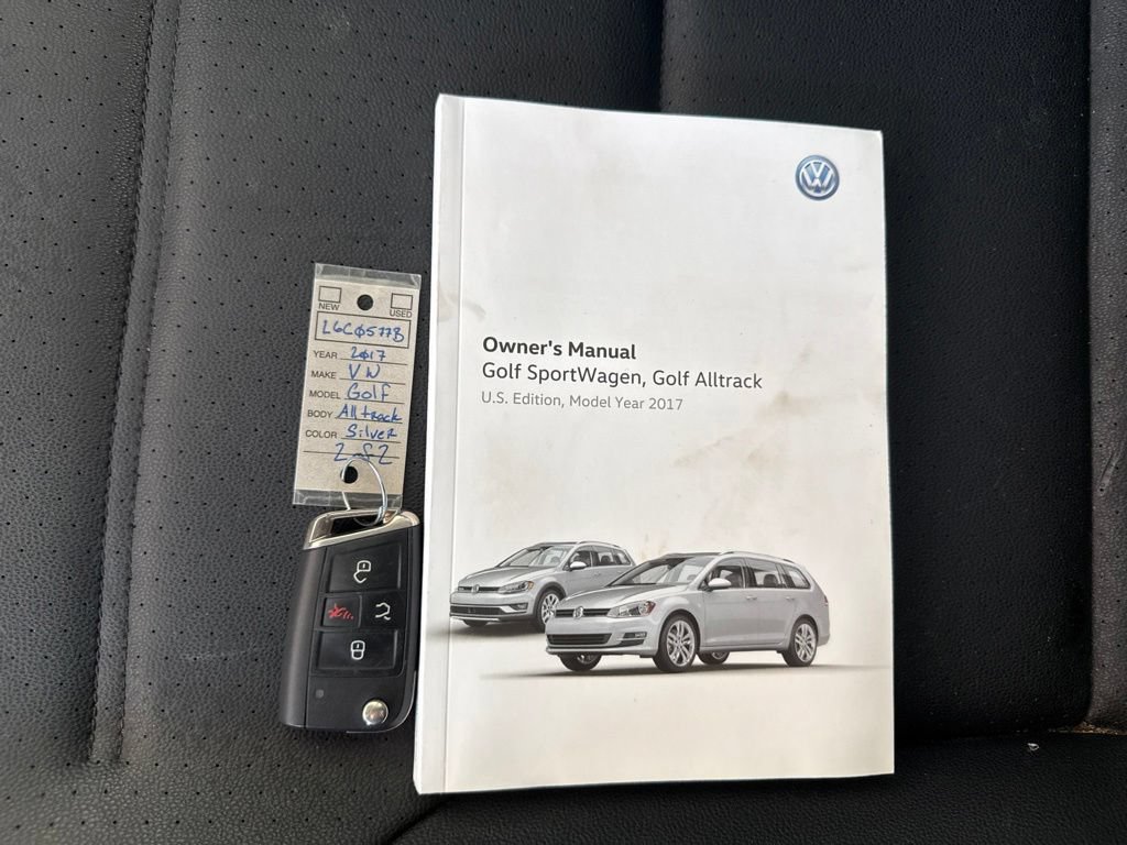 Used 2017 Volkswagen Golf Alltrack SE AWD/4WD image 28