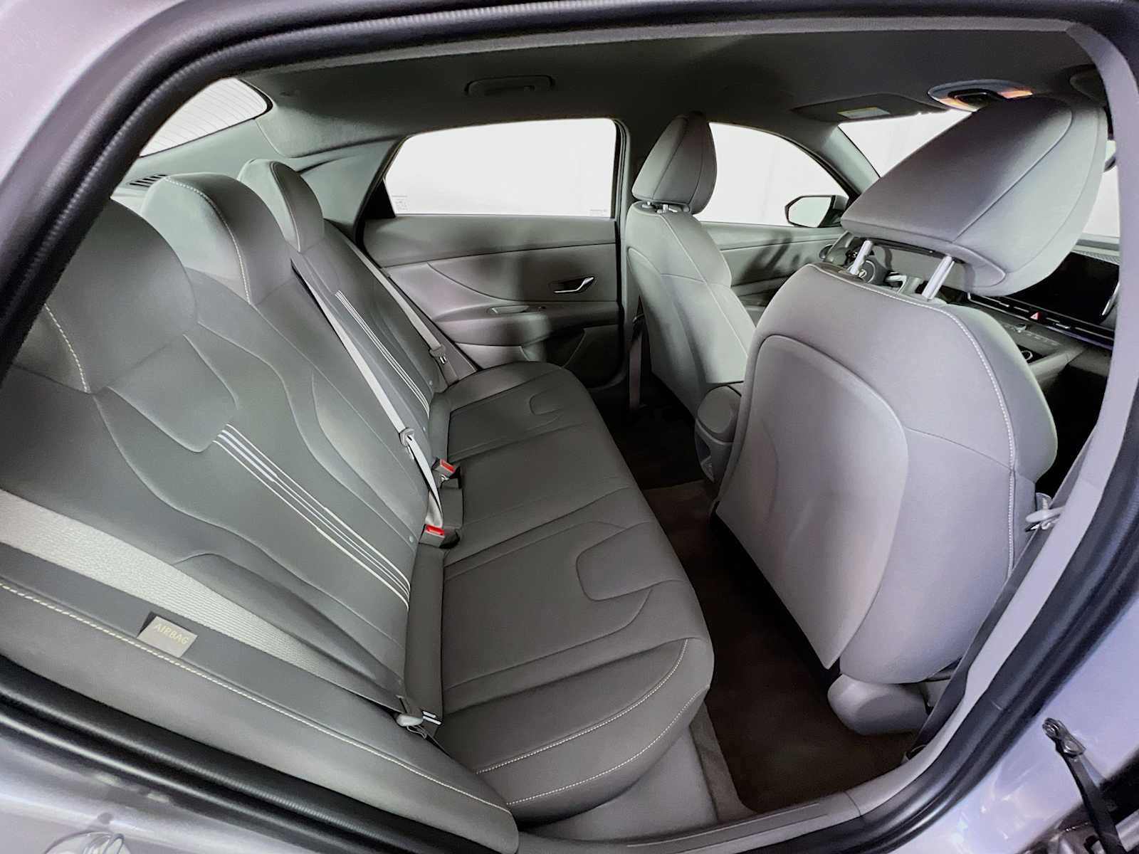 Used 2024 Hyundai Elantra SEL image 26