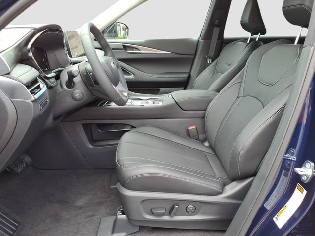 New 2027 INFINITI QX60 Luxe FWD image 3