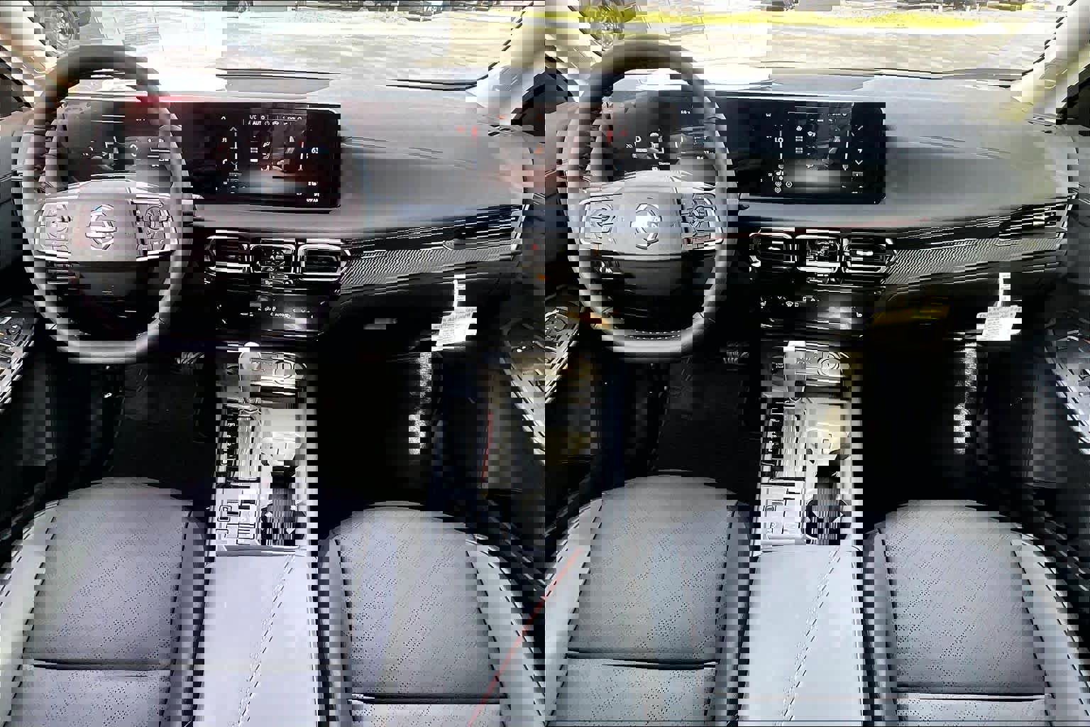 New 2026 Nissan Sentra SR w/ SR Premium Package image 5