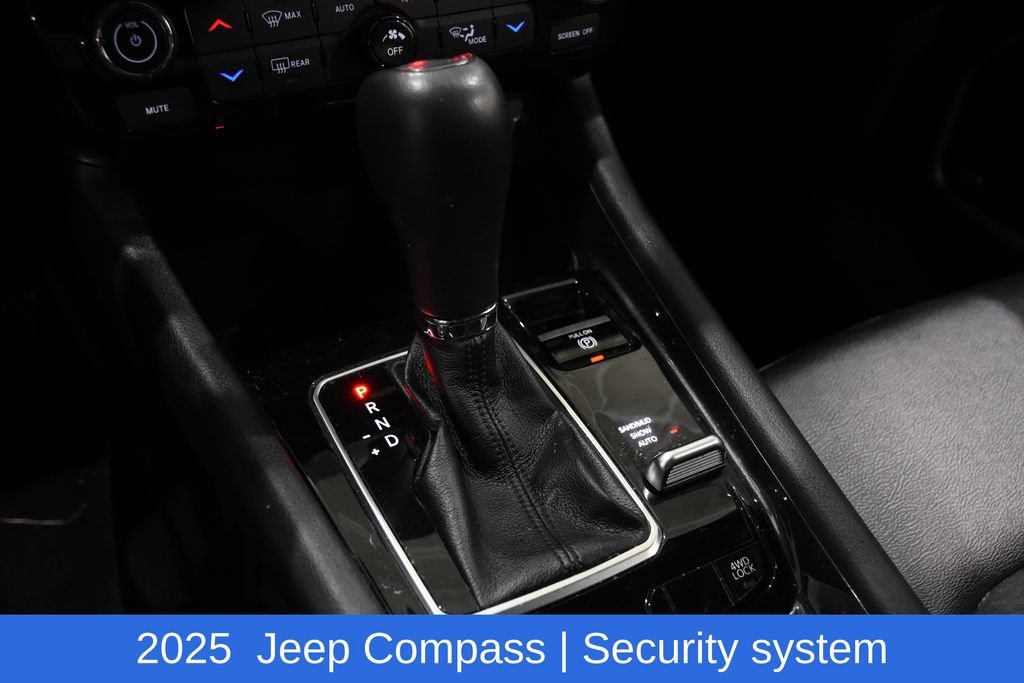 Used 2025 Jeep Compass Latitude w/ Sun & Sound Group AWD/4WD image 25