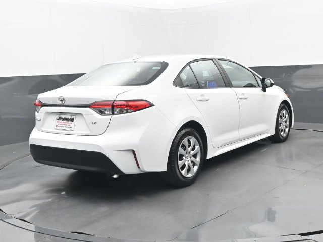 Used 2025 Toyota Corolla LE FWD image 21