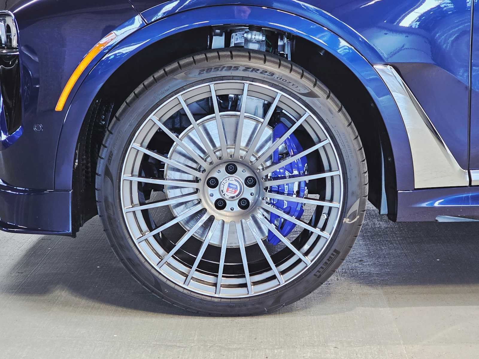 New 2026 BMW ALPINA XB7 image 8