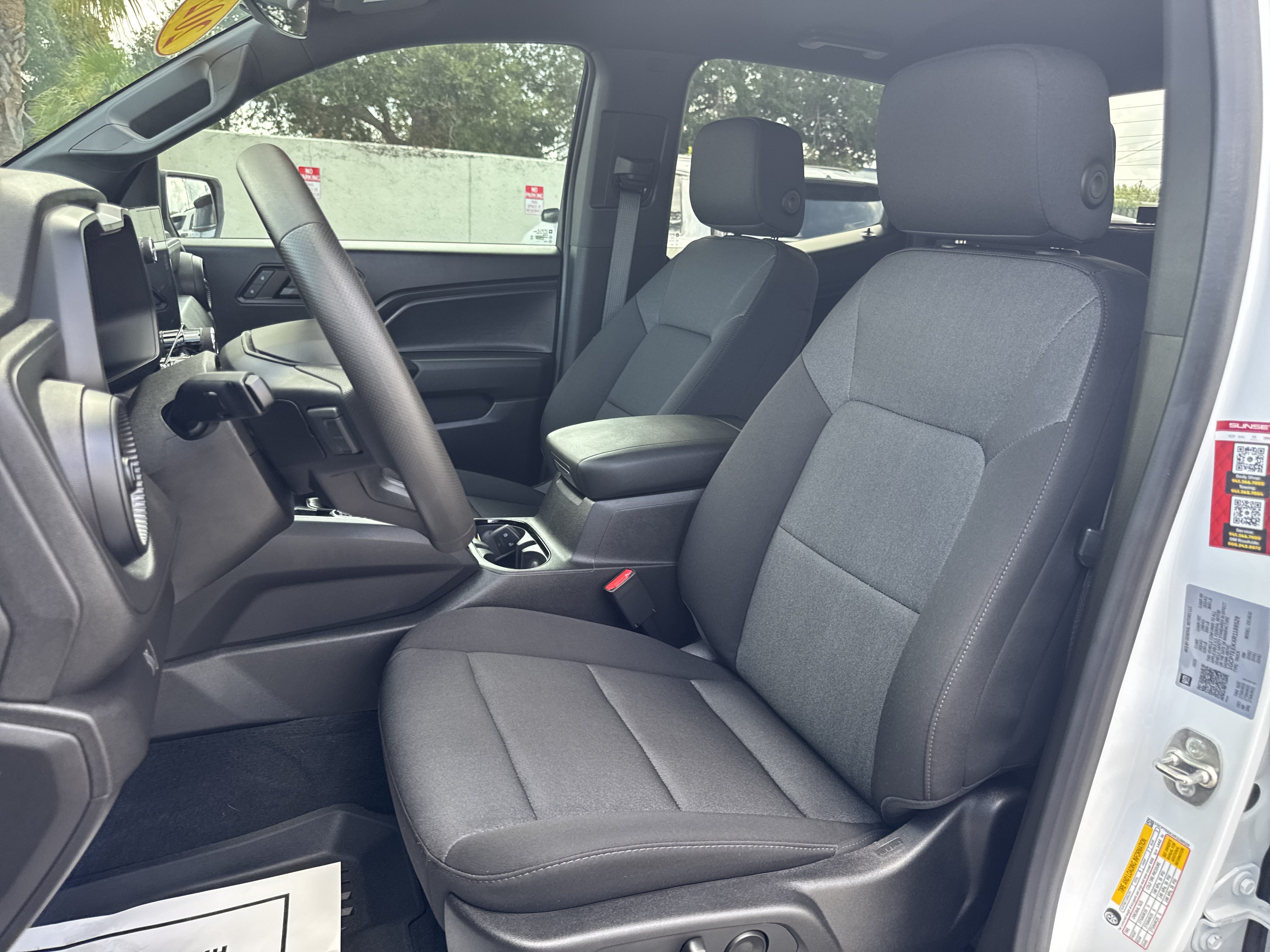 Certified 2024 Chevrolet Colorado Trail Boss w/ LPO, Dark Essentials Package AWD/4WD image 20