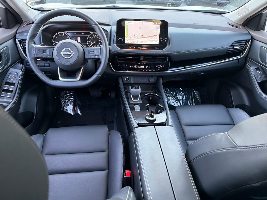 Used 2023 Nissan Rogue SL w/ SL Premium Package image 15