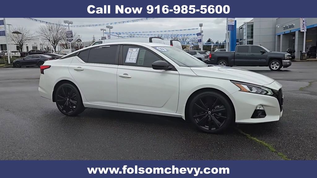 Used 2022 Nissan Altima 2.5 SR w/ Midnight Edition Package image 11
