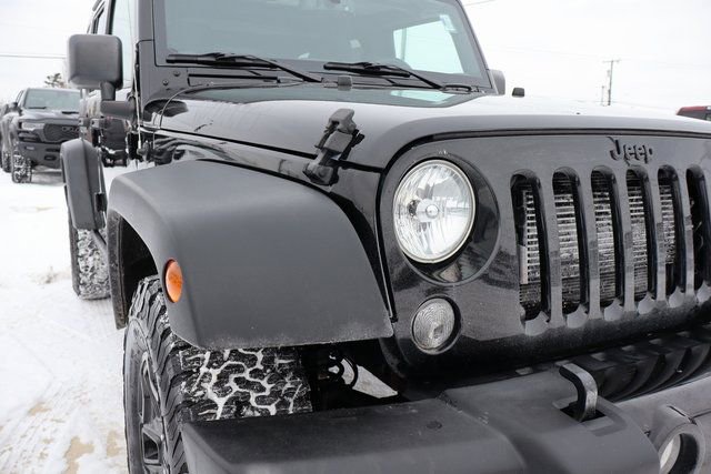 Used 2017 Jeep Wrangler Unlimited Willys image 4