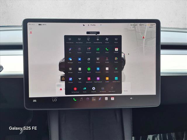 Used 2024 Tesla Model Y Long Range AWD/4WD image 16