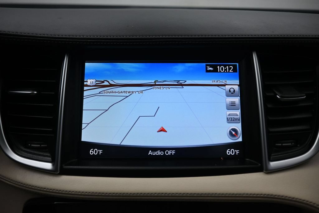 Used 2019 INFINITI QX50 Luxe w/ Navigation Package FWD image 18