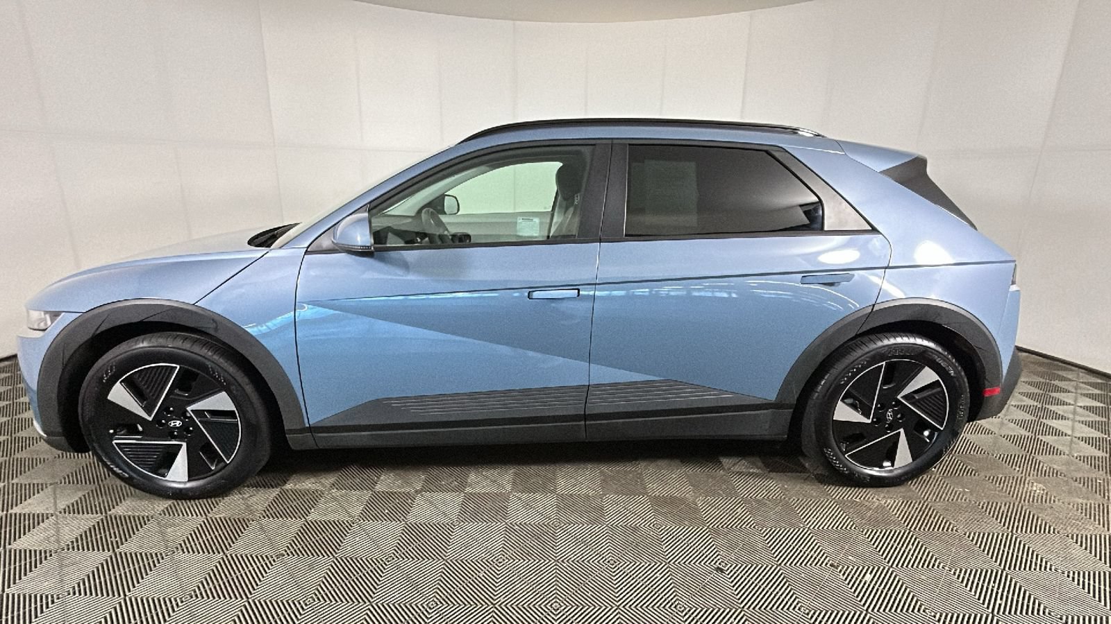 Used 2025 Hyundai Ioniq 5 SEL RWD image 6