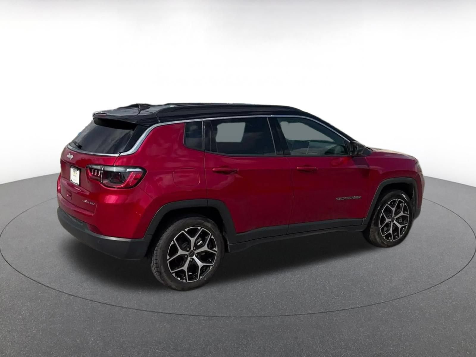 Used 2025 Jeep Compass Limited AWD/4WD image 14
