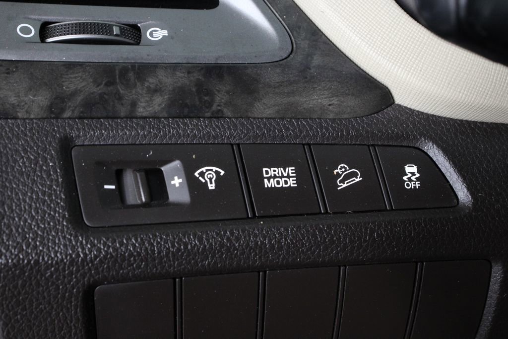 Used 2017 Hyundai Santa Fe Sport image 21