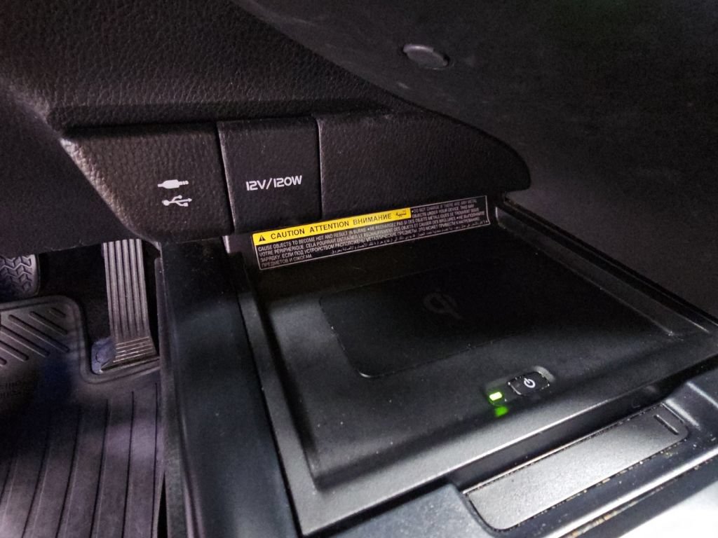Used 2019 Toyota Camry XSE w/ Navigation Package FWD image 20