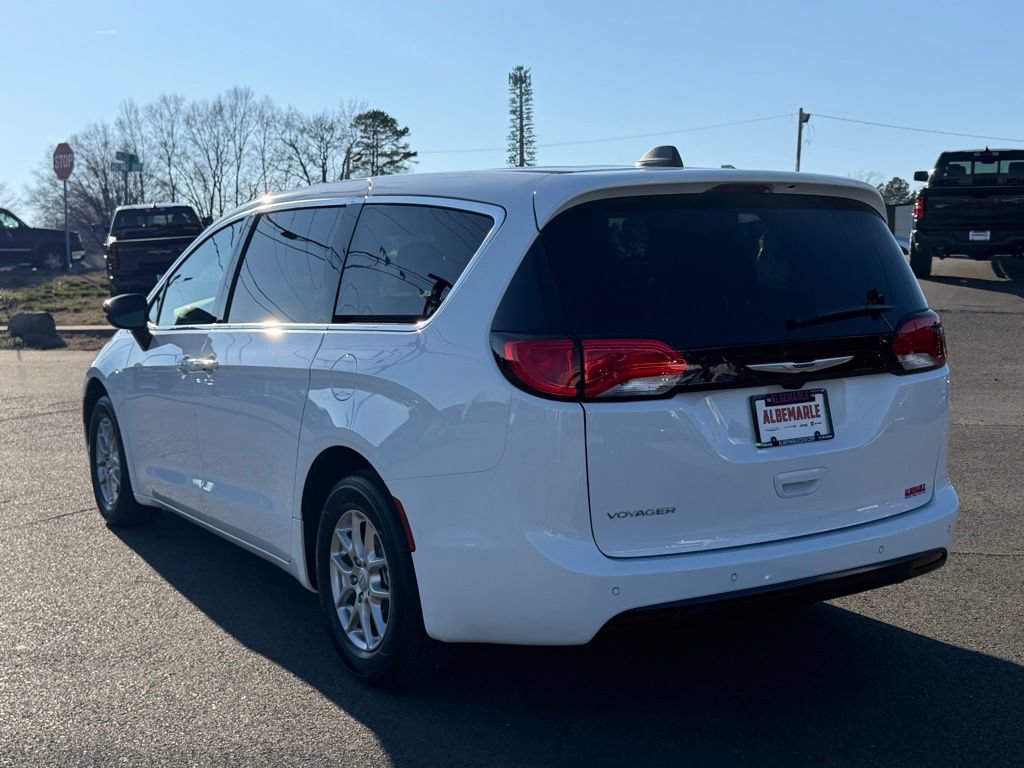 New 2026 Chrysler Voyager LX FWD image 7