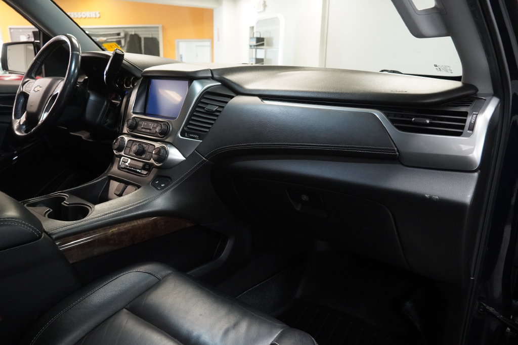 Used 2020 Chevrolet Tahoe LT AWD/4WD image 32