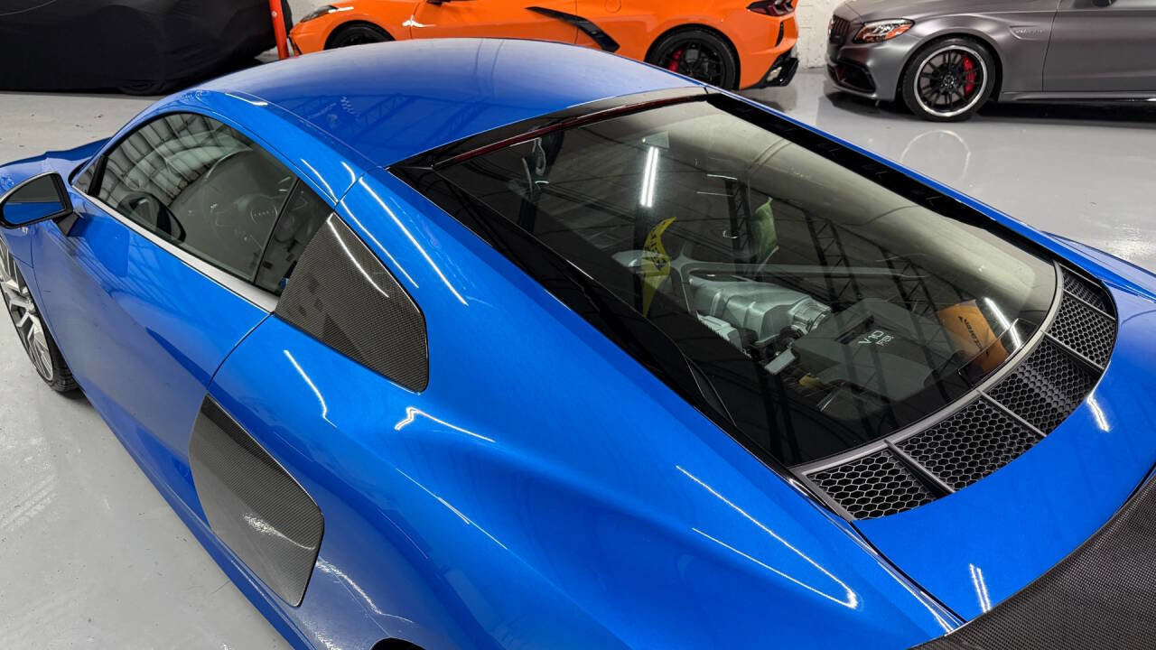 Used 2017 Audi R8 V10 plus w/ Full Leather Package image 27