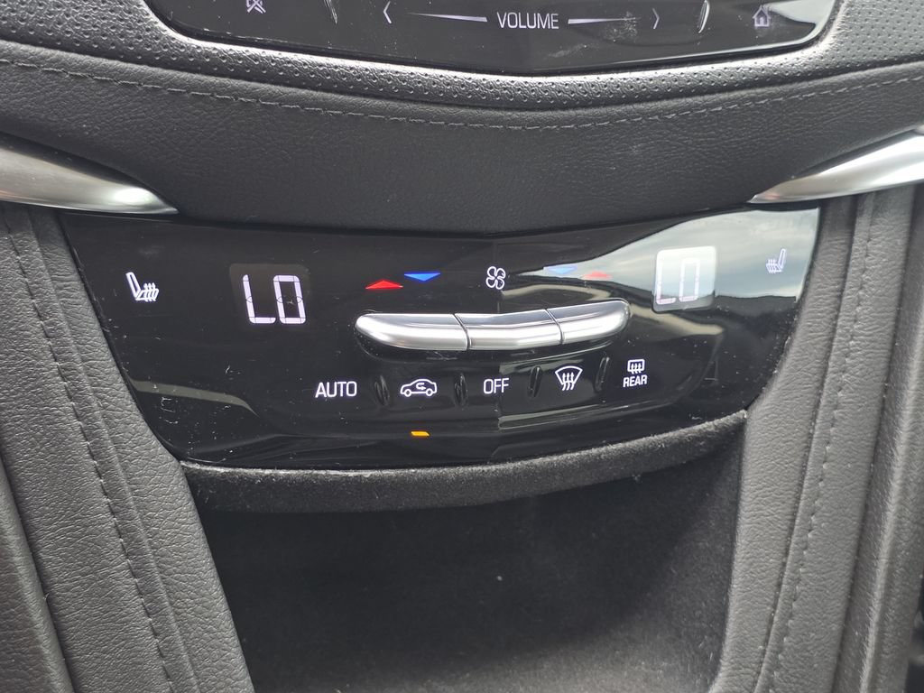 Used 2019 Cadillac XT5 Luxury FWD image 25