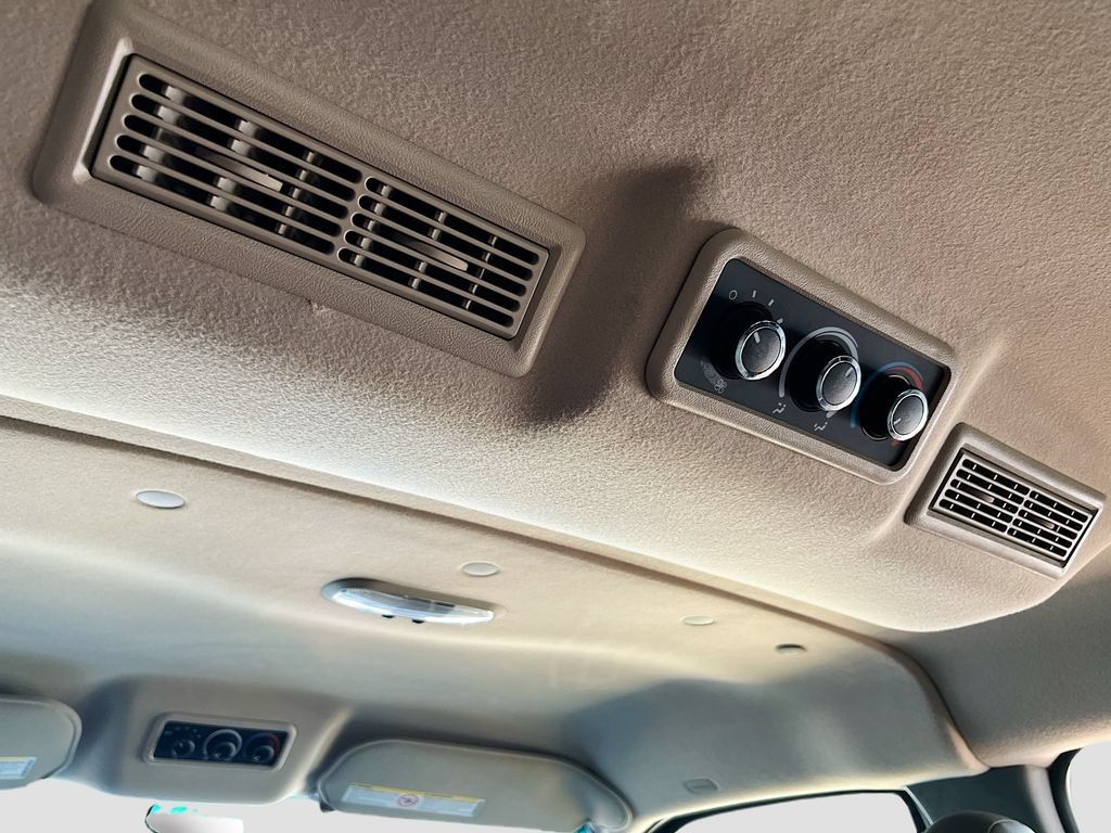 Used 2022 Chevrolet Express 2500 LS w/ Driver Convenience Package RWD image 21