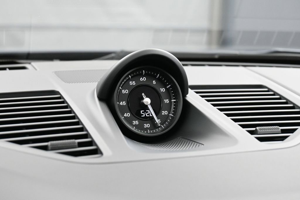 New 2026 Porsche 911 Carrera T RWD image 20