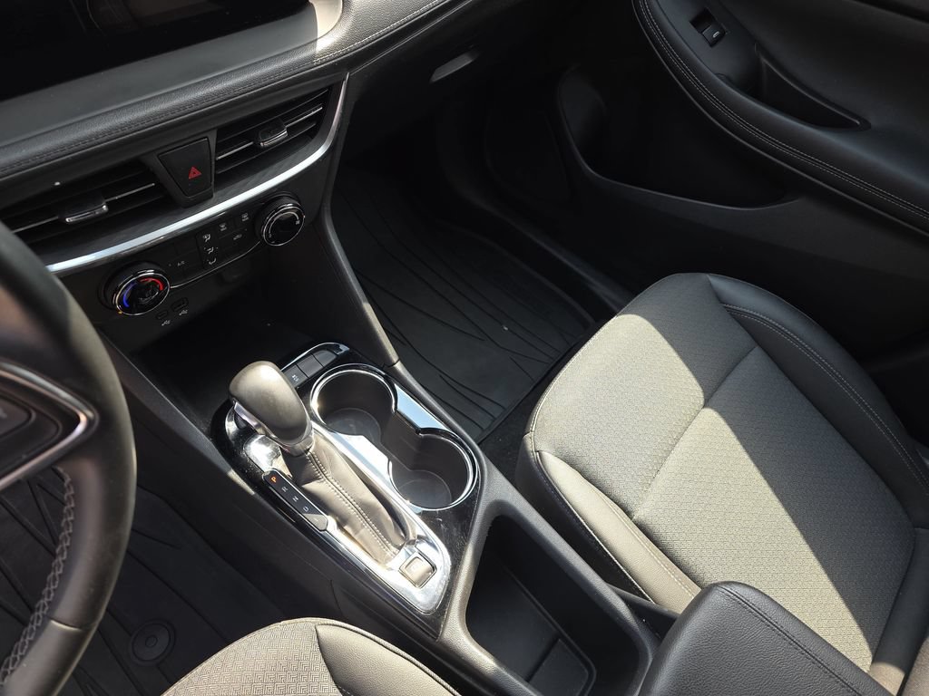 Used 2024 Buick Encore GX Preferred FWD image 28