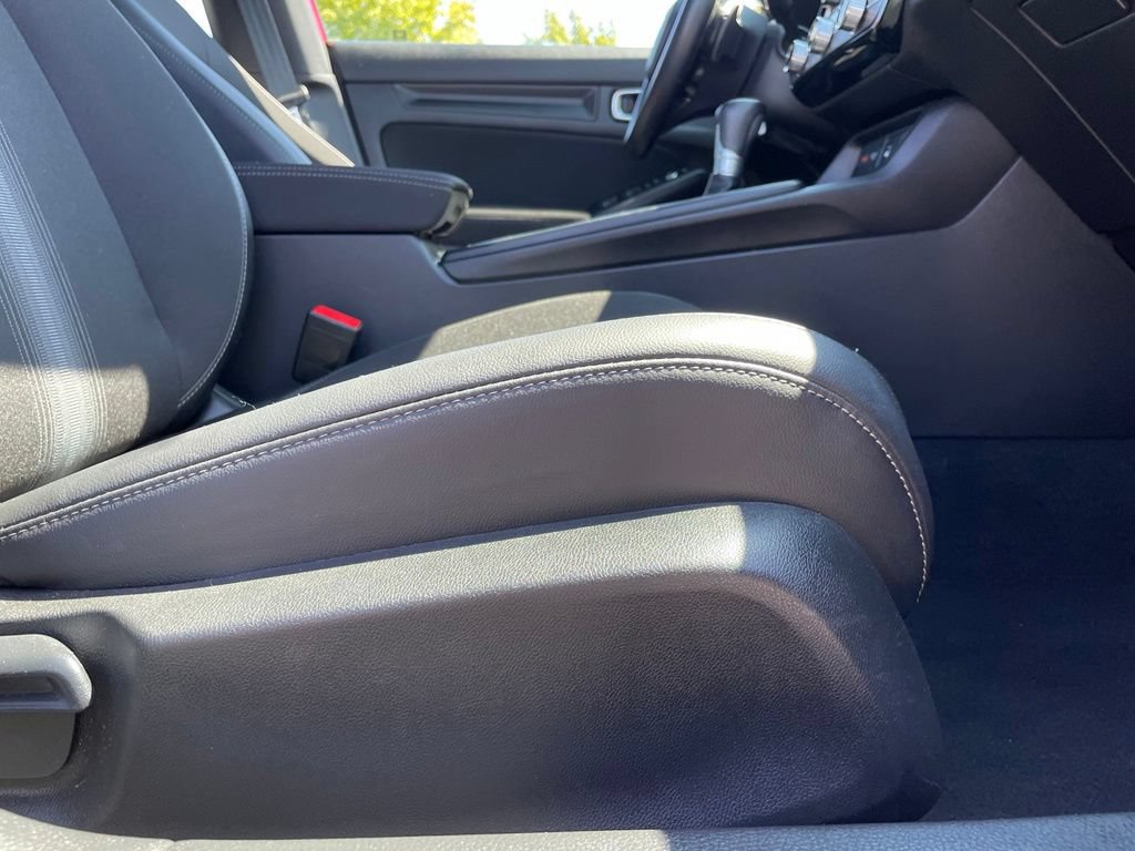 Certified 2025 Honda Civic Sport image 30