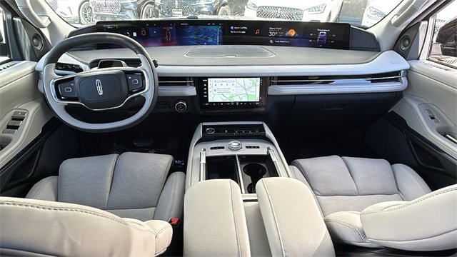 New 2026 Lincoln Navigator L Reserve image 17
