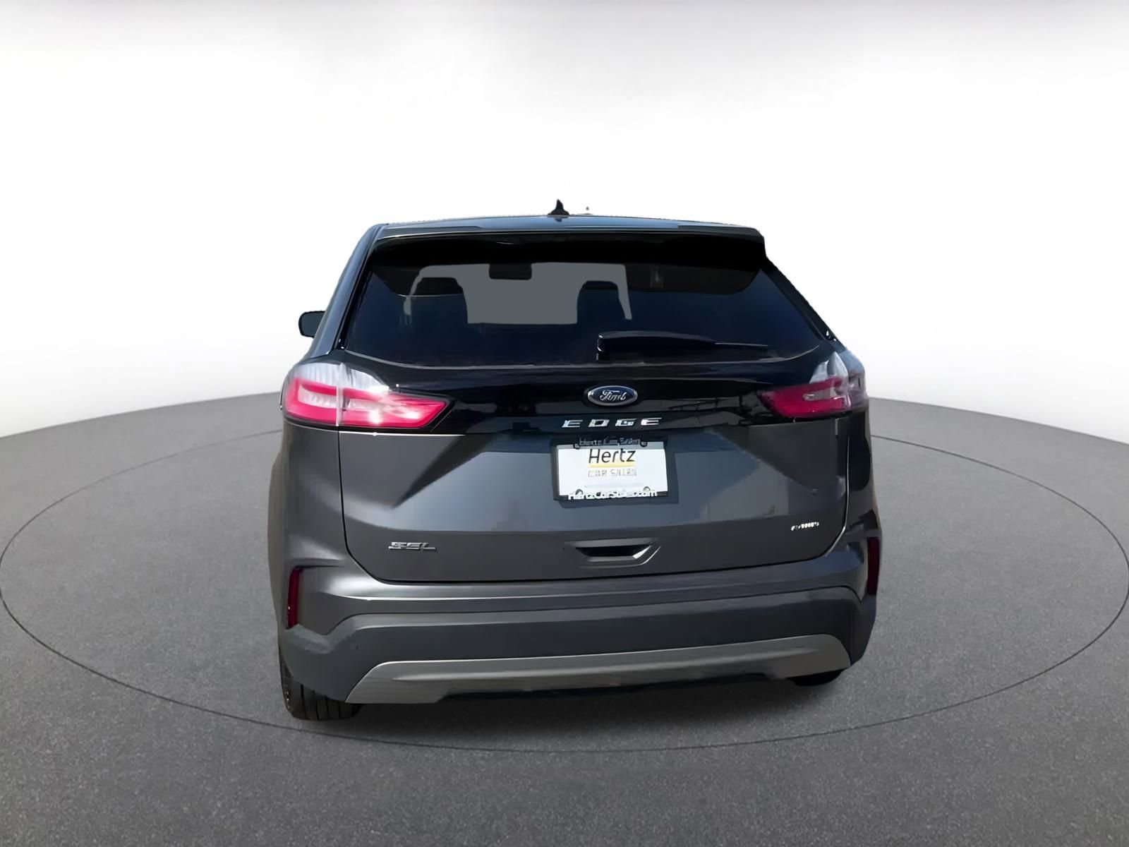 Used 2024 Ford Edge SEL image 12