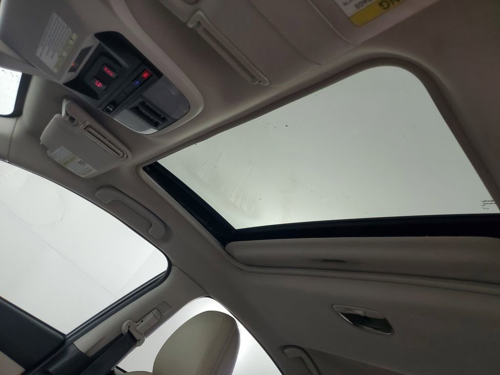 Used 2017 Subaru Impreza 2.0i Limited image 32