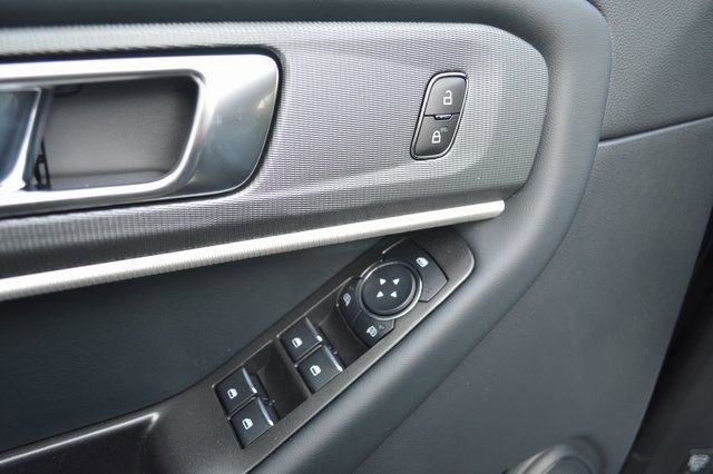 New 2026 Ford Explorer ST-Line RWD image 12