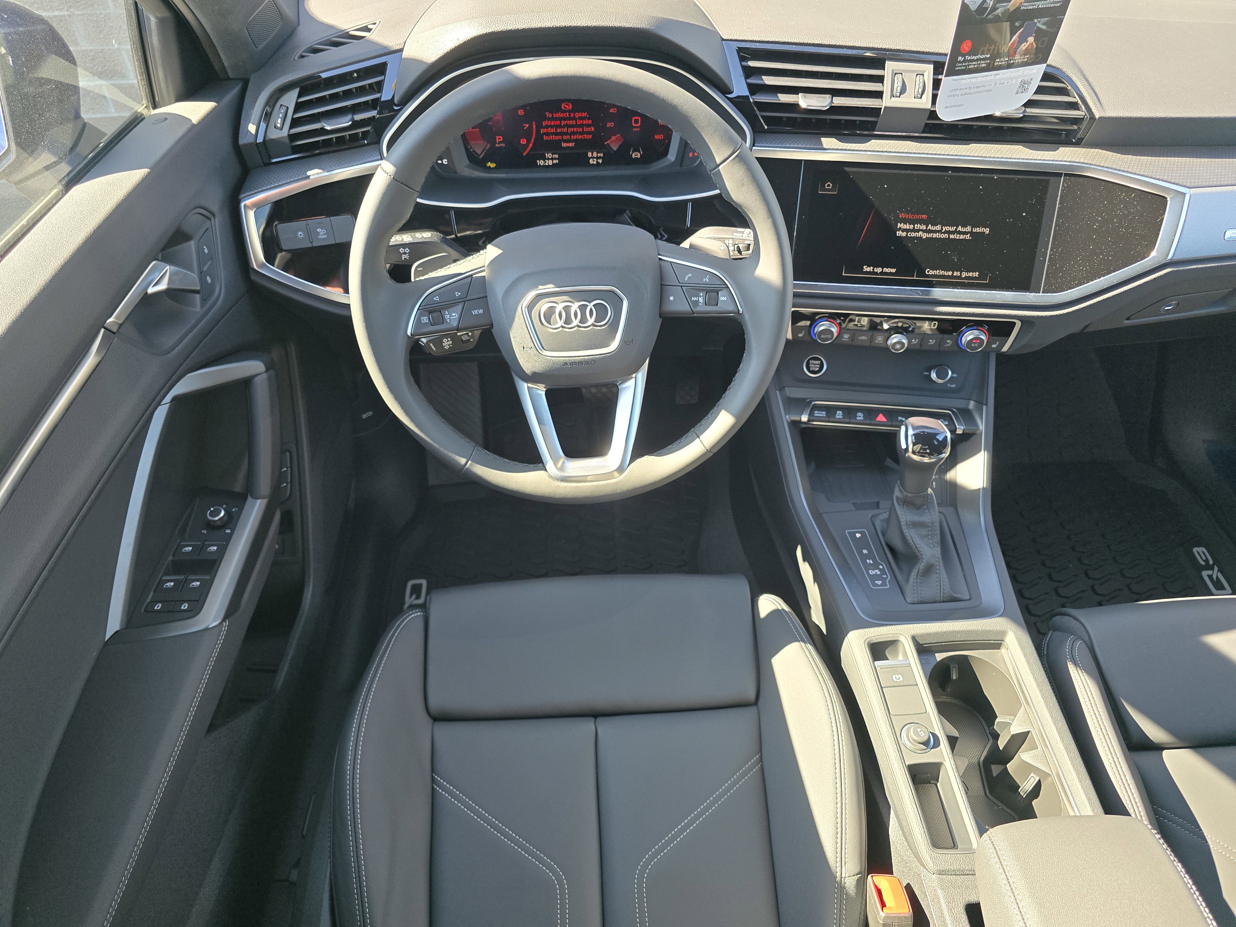 New 2025 Audi Q3 2.0T Premium image 33