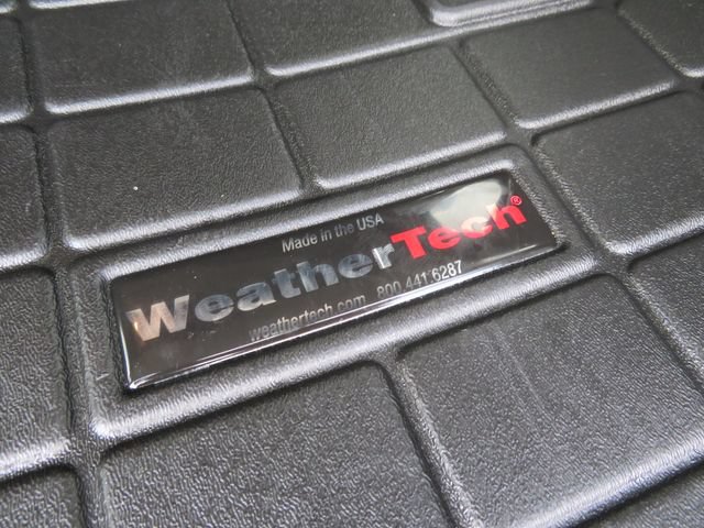 Used 2015 Jeep Wrangler Unlimited Sahara w/ Connectivity Group AWD/4WD image 21