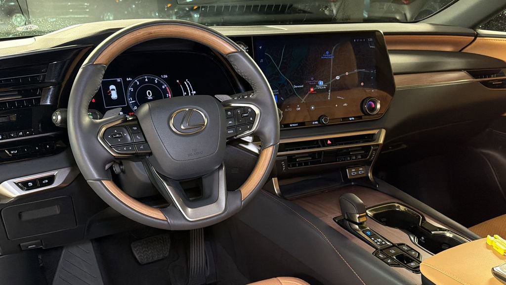 Certified 2024 Lexus RX 350 Premium w/ Accessory Package (K3) image 18