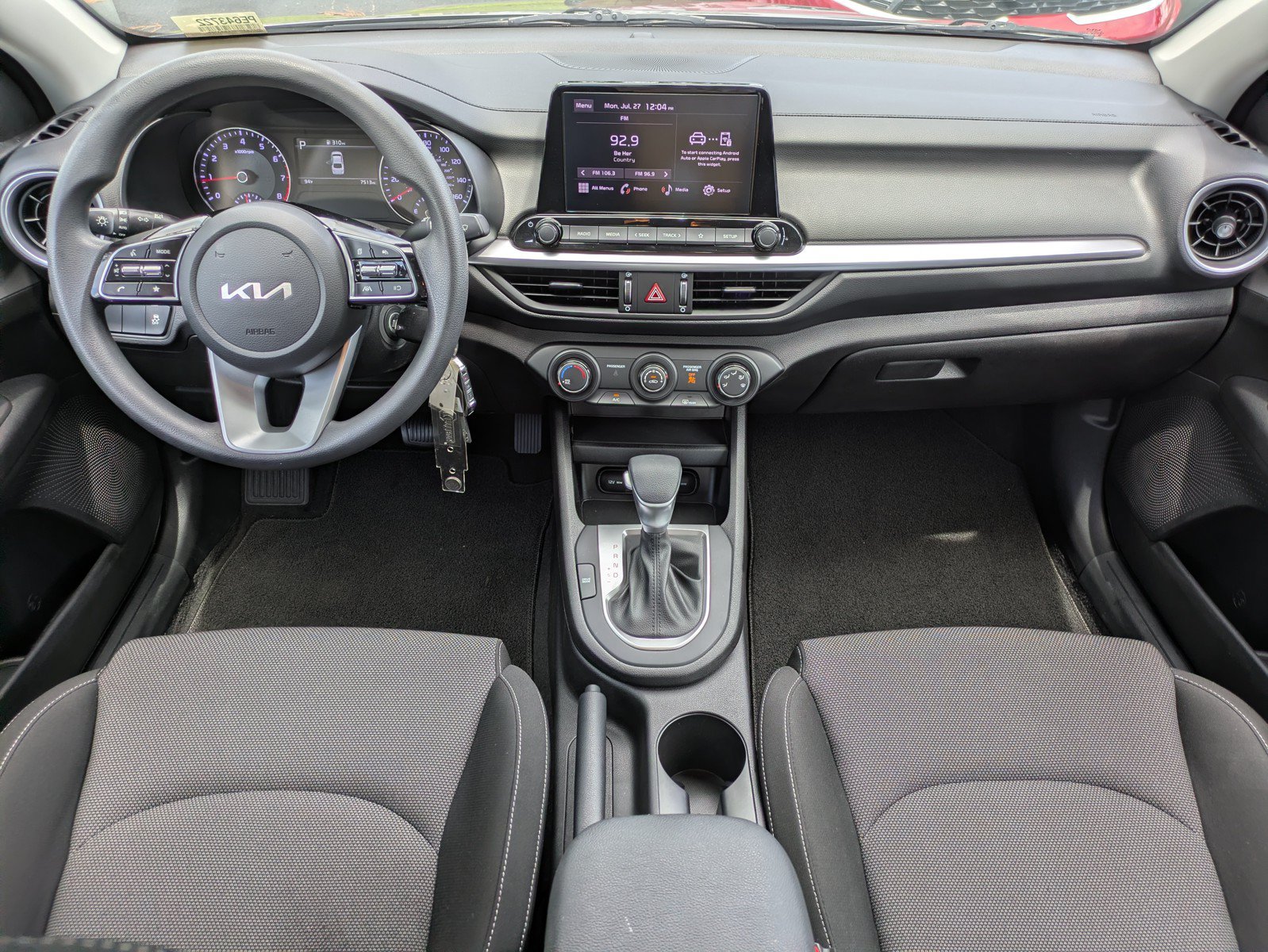 Certified 2023 Kia Forte LXS FWD image 11