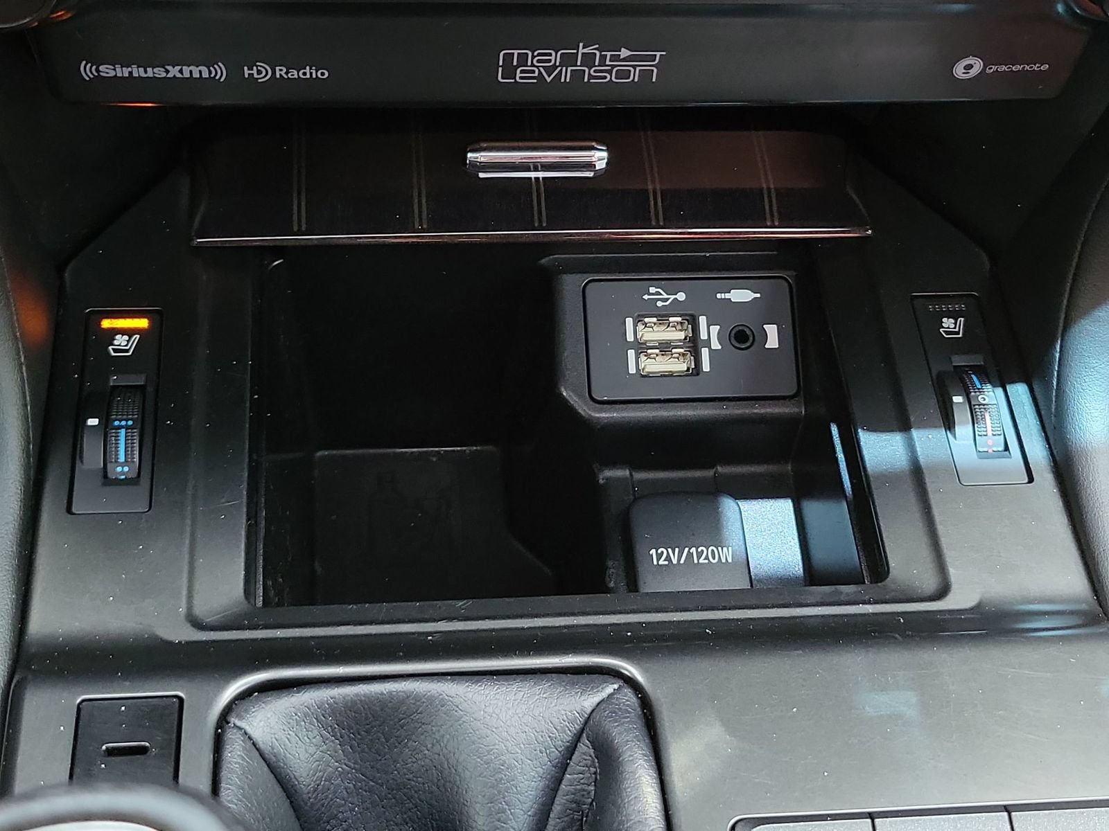 Used 2023 Lexus GX 460 Luxury w/ Accessory Package AWD/4WD image 35