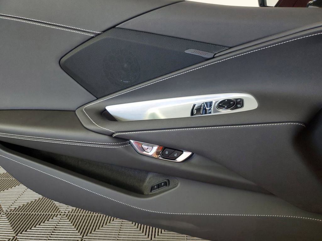 New 2025 Chevrolet Corvette E-Ray image 29