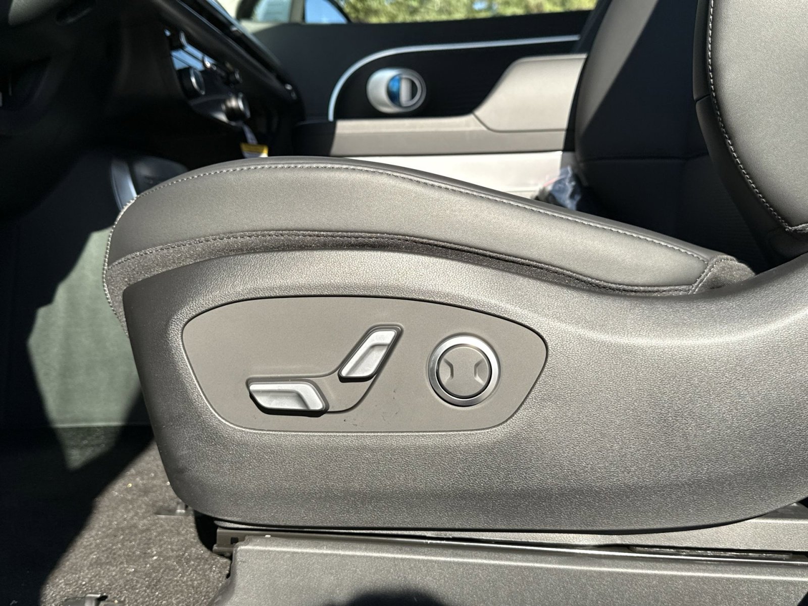 New 2026 Hyundai Ioniq 9 SEL image 14