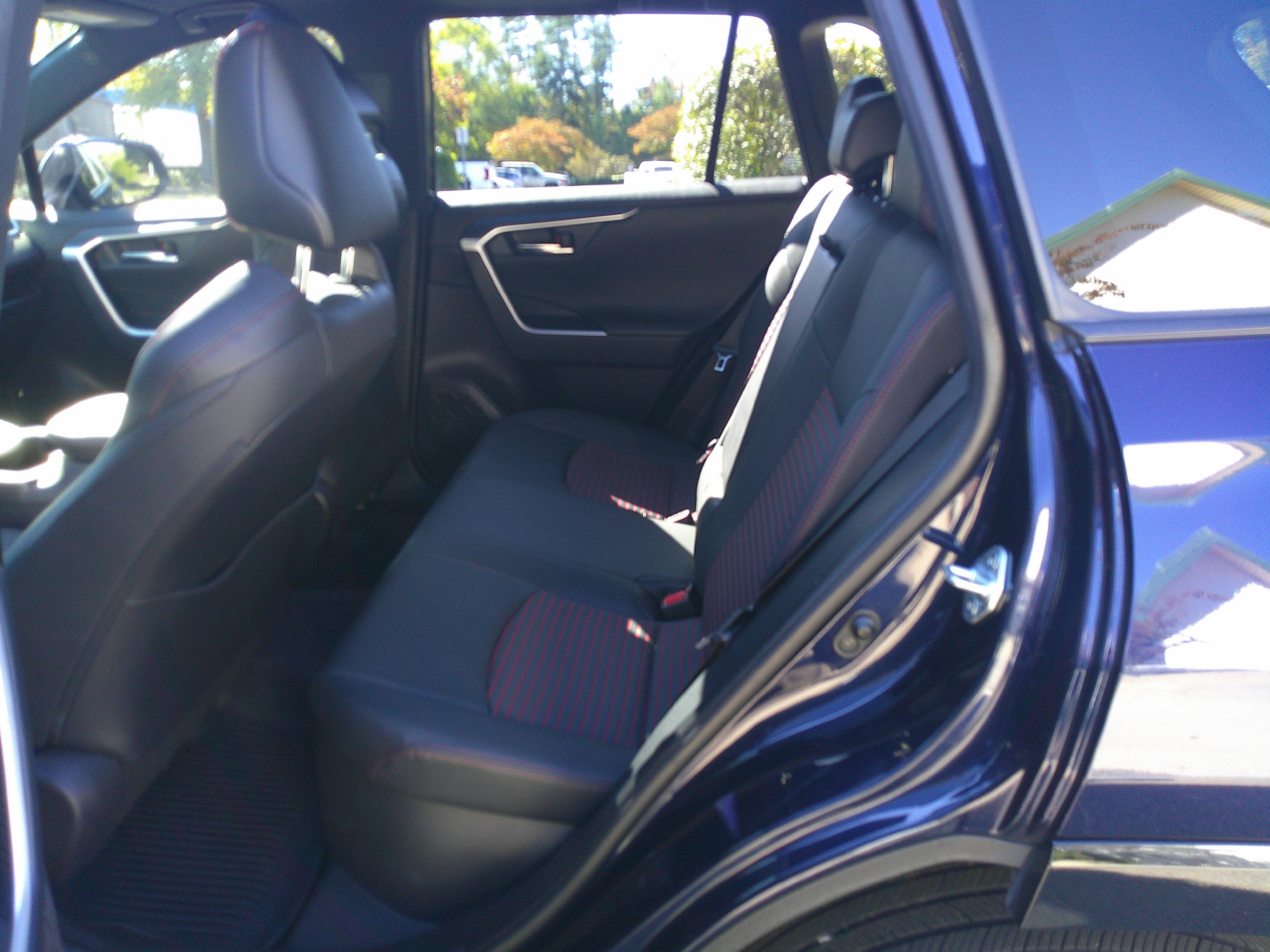 Used 2022 Toyota RAV4 XSE image 30