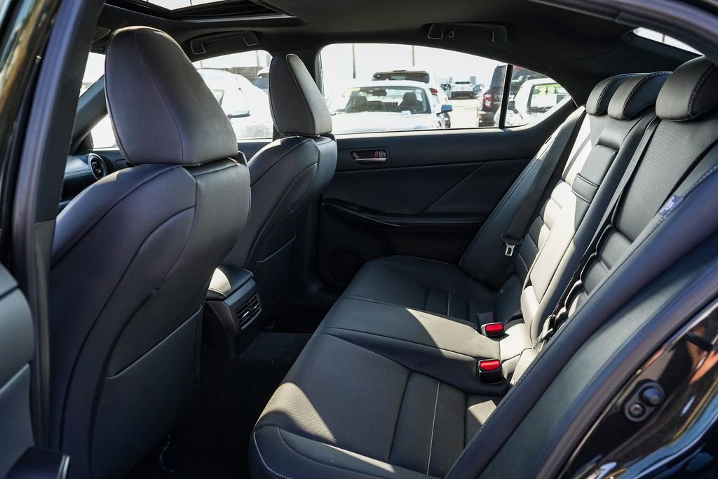 Used 2025 Lexus IS 350 F Sport RWD image 19