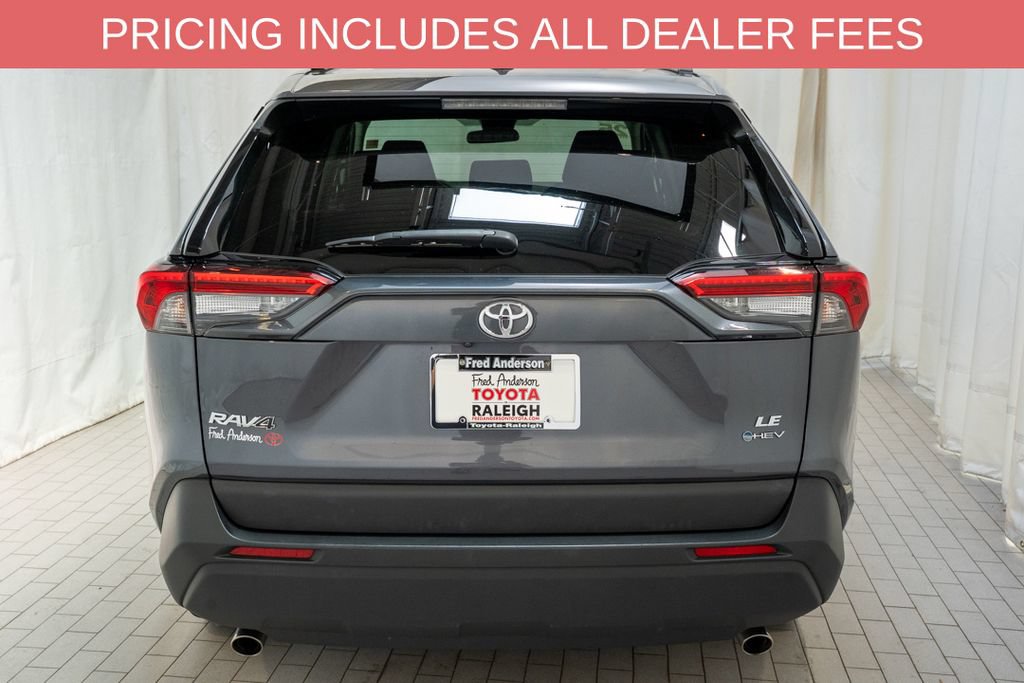 Used 2025 Toyota RAV4 LE AWD/4WD image 4
