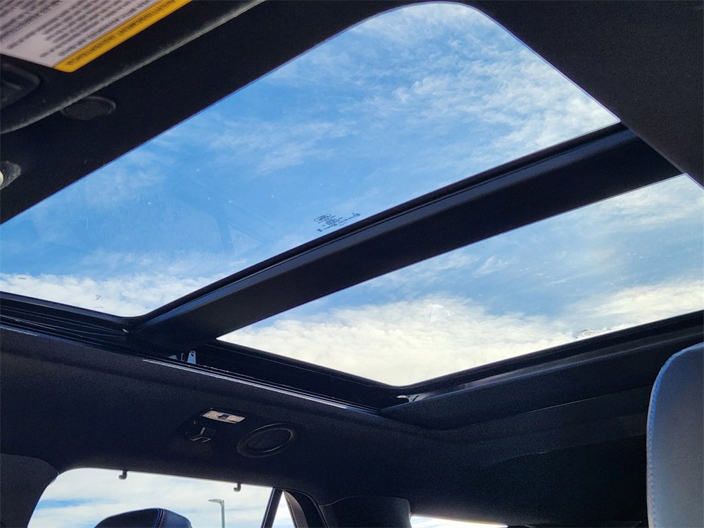 Used 2024 Ford Explorer ST w/ Equipment Group 401A image 27