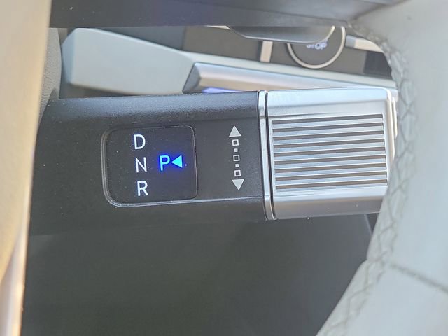 Used 2024 Hyundai Santa Fe Limited image 35