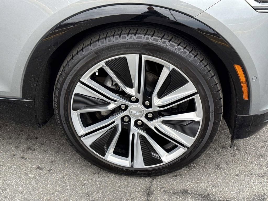 Certified 2024 Cadillac Lyriq Luxury w/ LPO, Floor Liner Package image 9