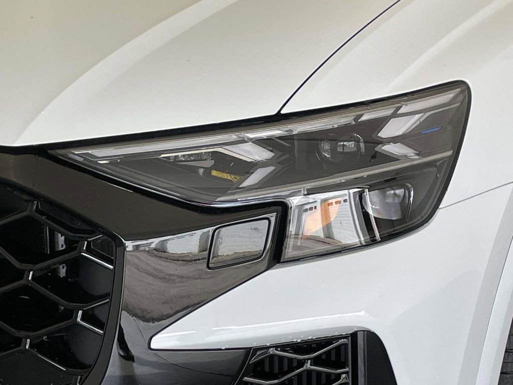 New 2026 Audi RS Q8 performance image 15