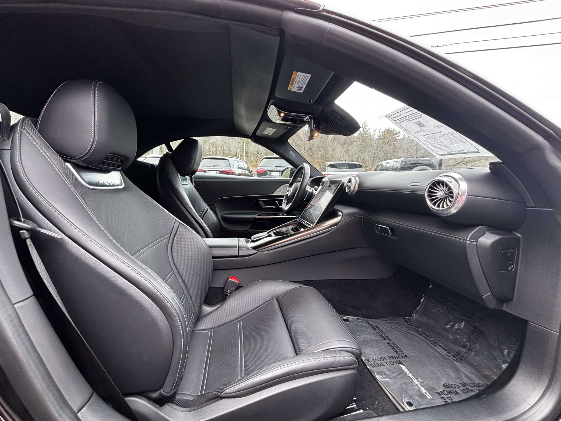 Used 2022 Mercedes-Benz SL 63 AMG 4MATIC w/ Driver Assistance Package image 22