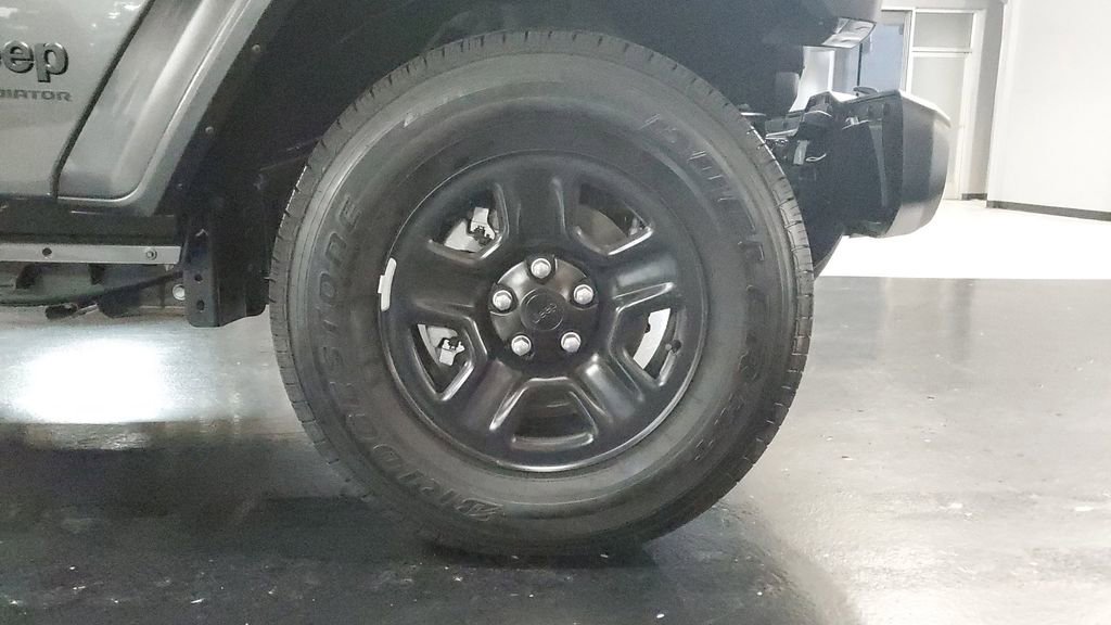 Used 2024 Jeep Gladiator Sport image 7