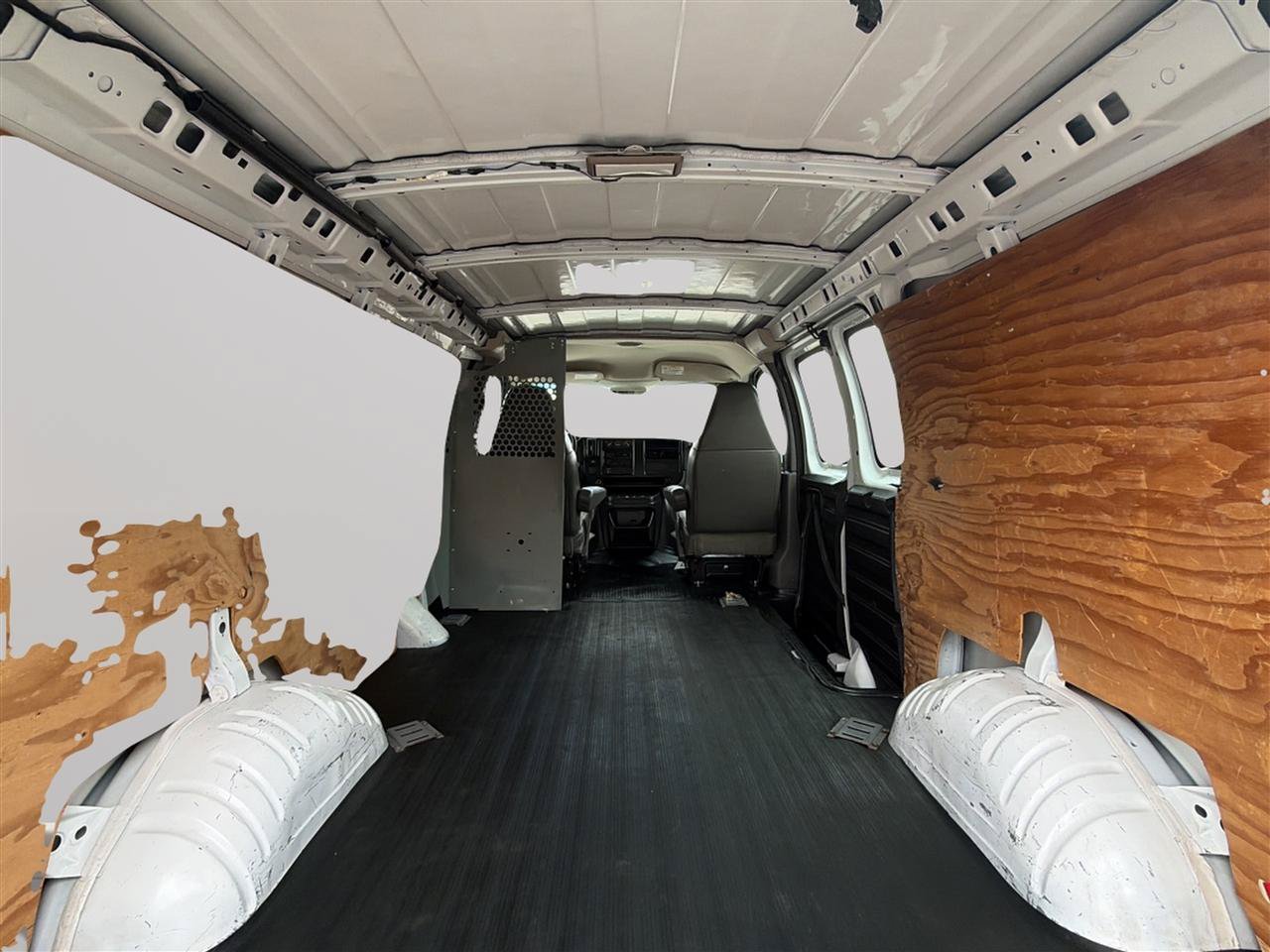 Used 2006 GMC Savana 2500 RWD image 16